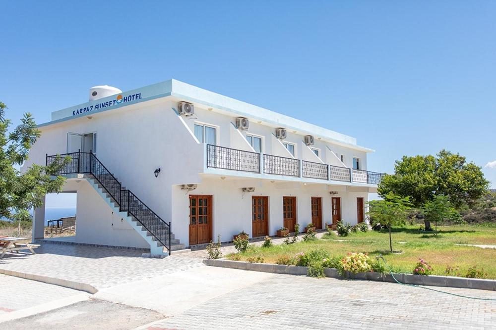 Karpaz Sunset Hotel Rizokarpaso Ngoại thất bức ảnh
